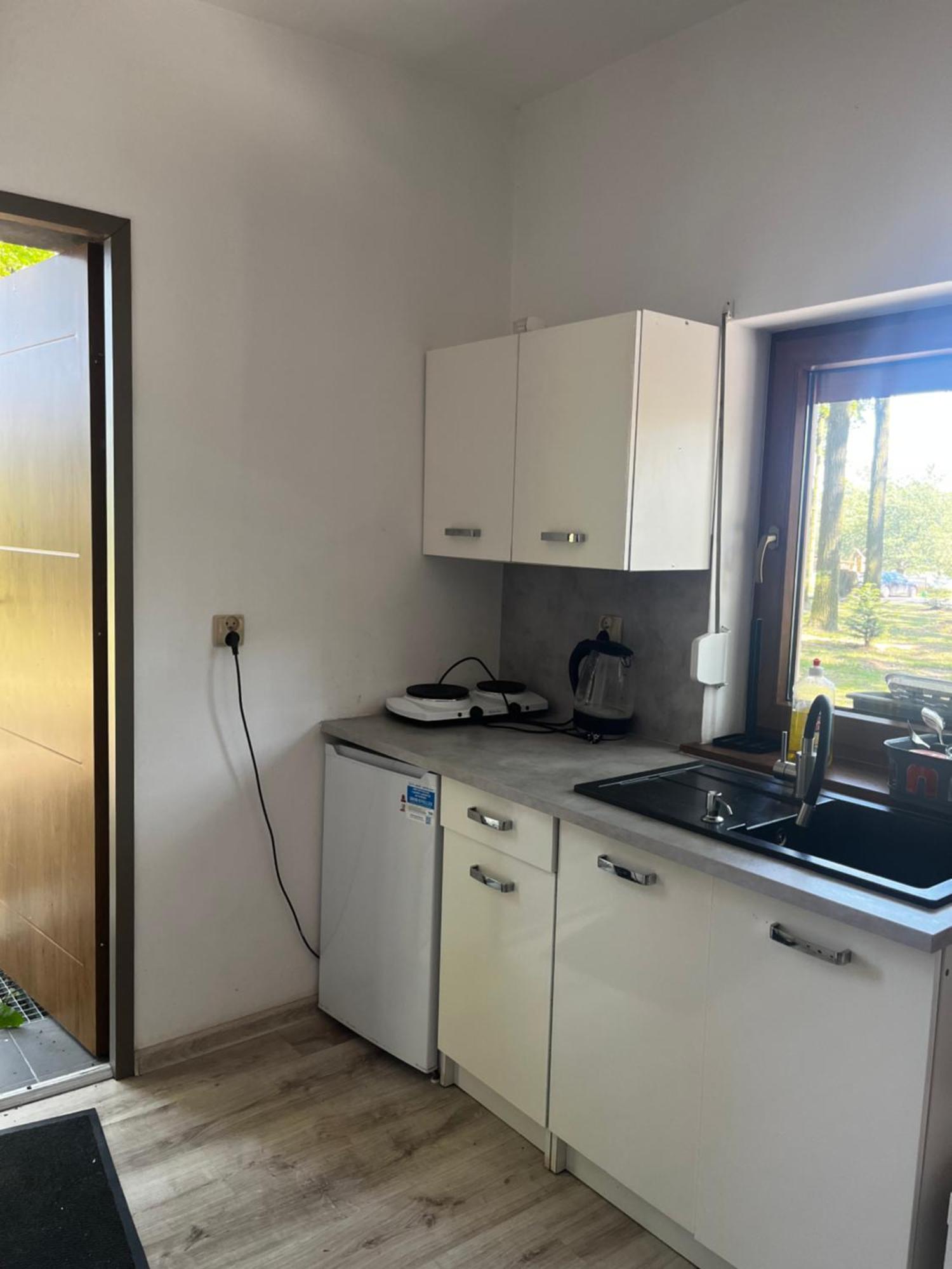 Domki Pod Debami Mojecice Exteriör bild