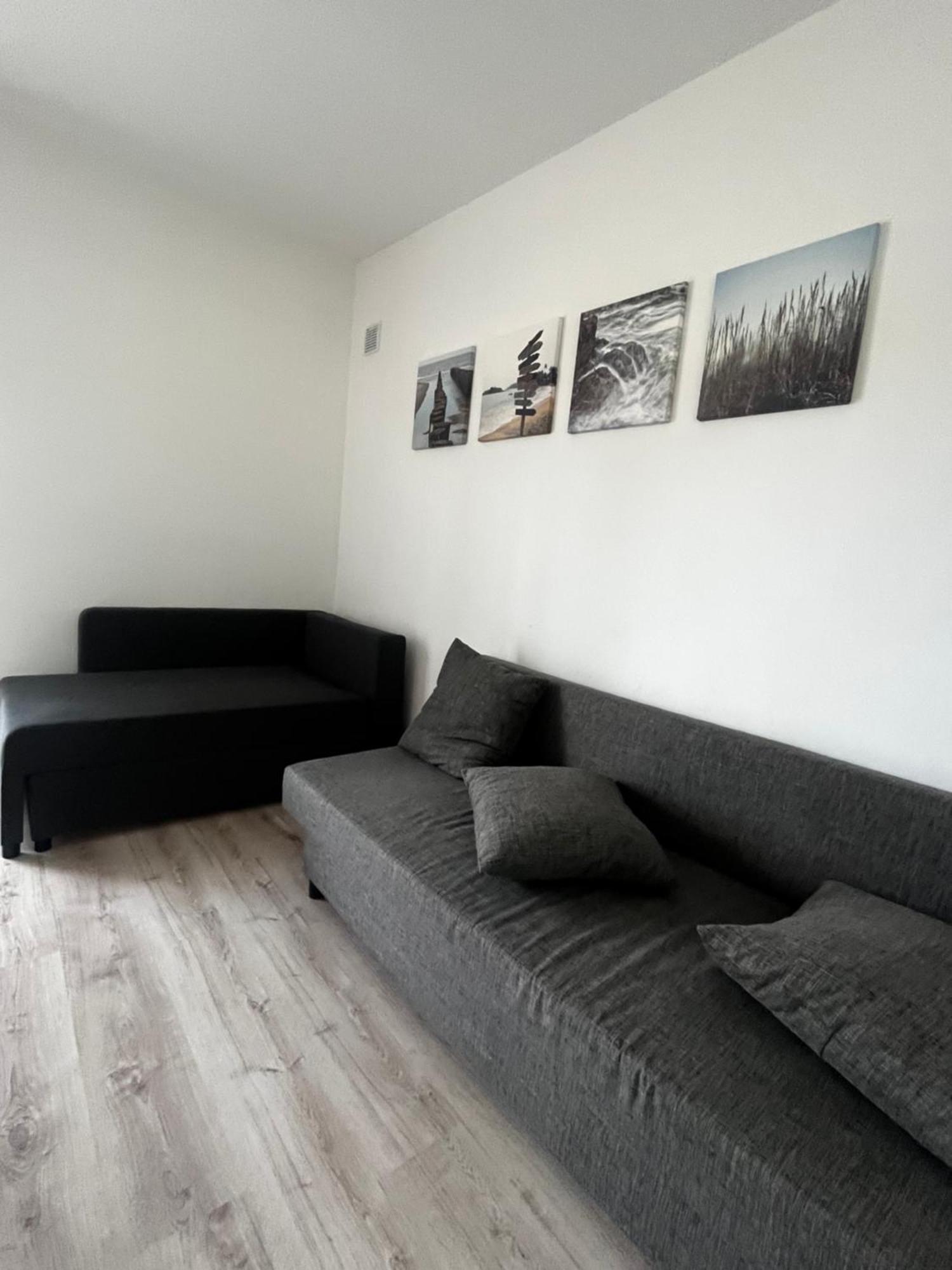 Domki Pod Debami Mojecice Exteriör bild